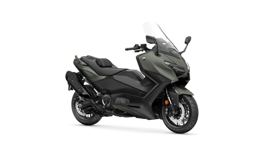 TMAX 560