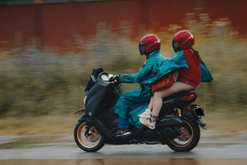 ropa lluvia moto